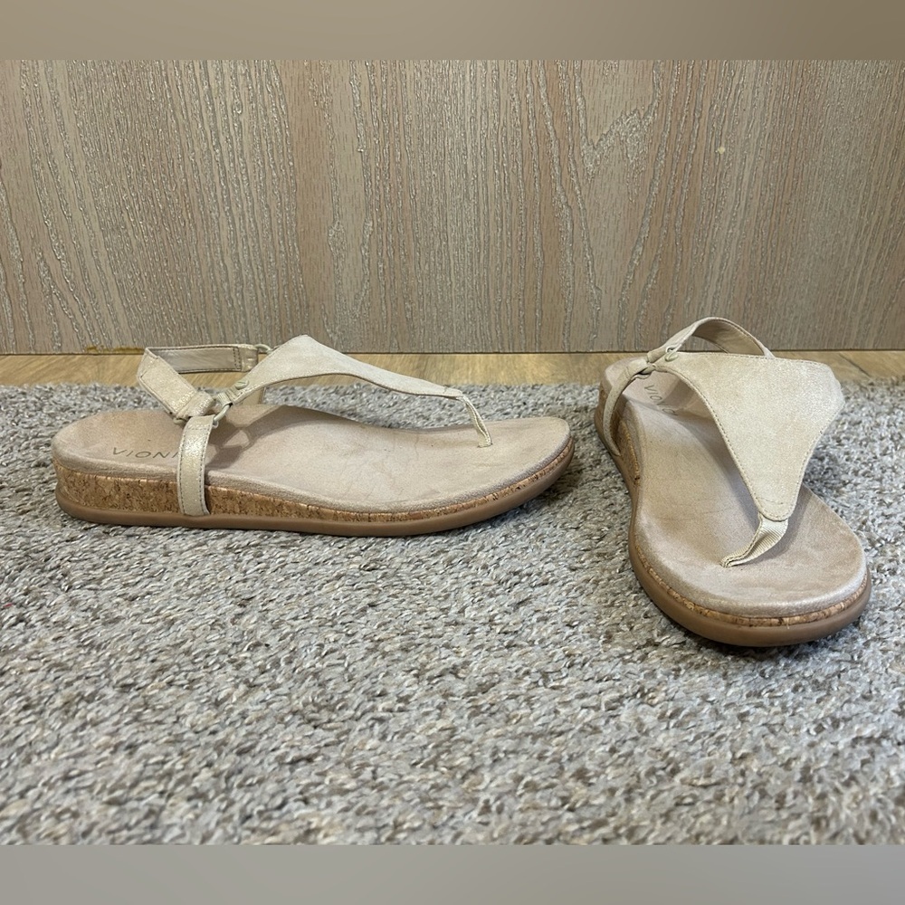 Vionic Gold Metallic Suede Cork T-Strap Slingback Sandals Comfort Walking Sz 10